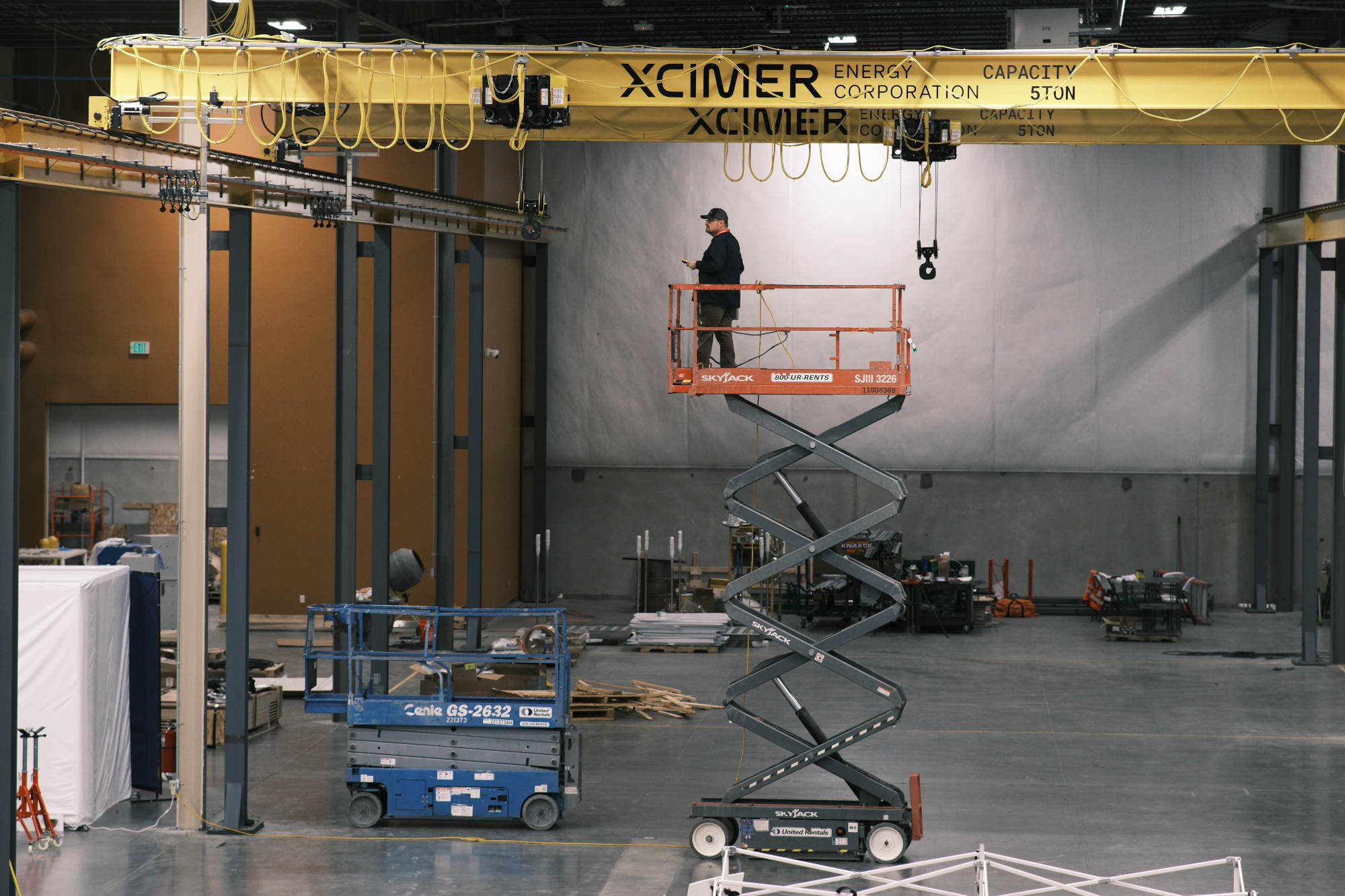 At Xcimer Energy’s facility in Denver, Colorado, workers prepare the main laser bay for the Phoenix laser system. Visual: Xcimer Energy